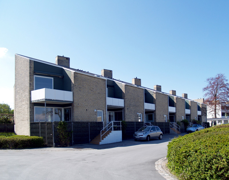 Жилой комплекс «Soholm». Soholm terraced houses, Klampenborg, Copenhagen, Denmark. Архитектор: Arne Jacobsen (Арне Якобсен) 1946–50 гг.