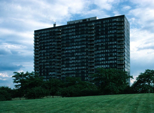 Lake Meadows, Chicago, Illinois, USA. Architect: Skidmore, Owings, Merrill (SOM). Архитекторы: Скидмор, Оуингс, Мэррил