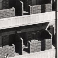 Riverbend Housing, 5th Avenue, New York, USA. Architect: Davis, Brody & Associates. Архитектор: Дэвис Броуди с сотрудниками. Нью-Йорк (шт. Нью-Йорк)