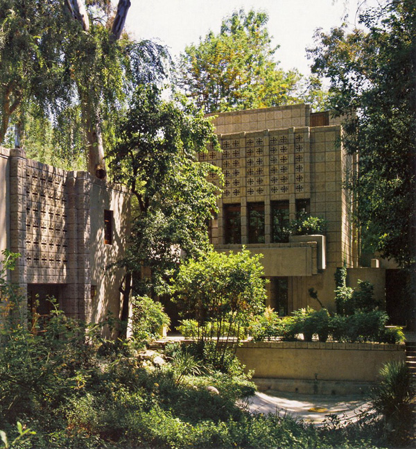 Фрэнк Ллойд Райт (Frank Lloyd Wright): Alice Millard House (La Miniatura), Pasadena, California («Миниатюра», дом Алисы Миллард, Пасадена, Калифорния), 1923